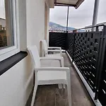 Apartment Luxury Iva Vi *
