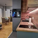 Luxury Iva Vi Apartment *