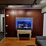 Luxury Iva Vi Apartment *