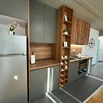 Luxury Iva Vi