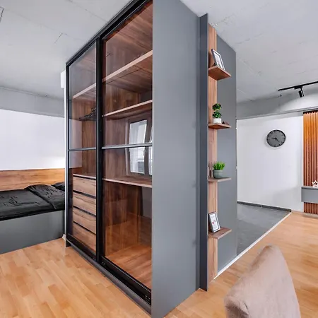 Luxury Iva Vi * Skopje