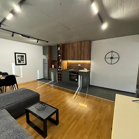 Luxury Iva Vi Apartman