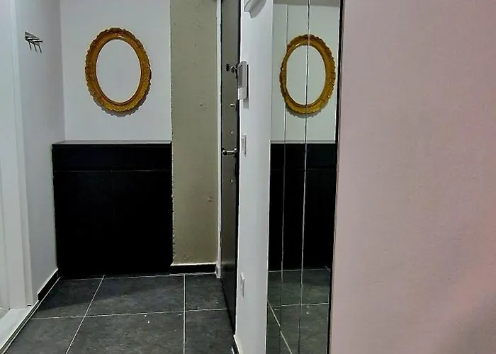 アパート Luxury Iva Vi スコピエ