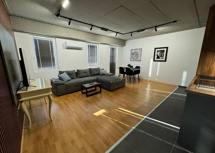 Luxury Iva Vi スコピエ