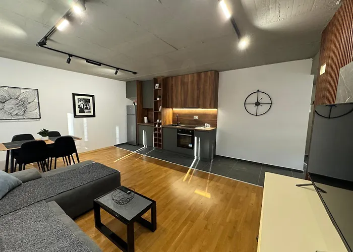 Luxury Iva Vi Apartman